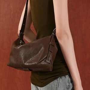 Chic Tan Genuine Leather Shoulder Bag